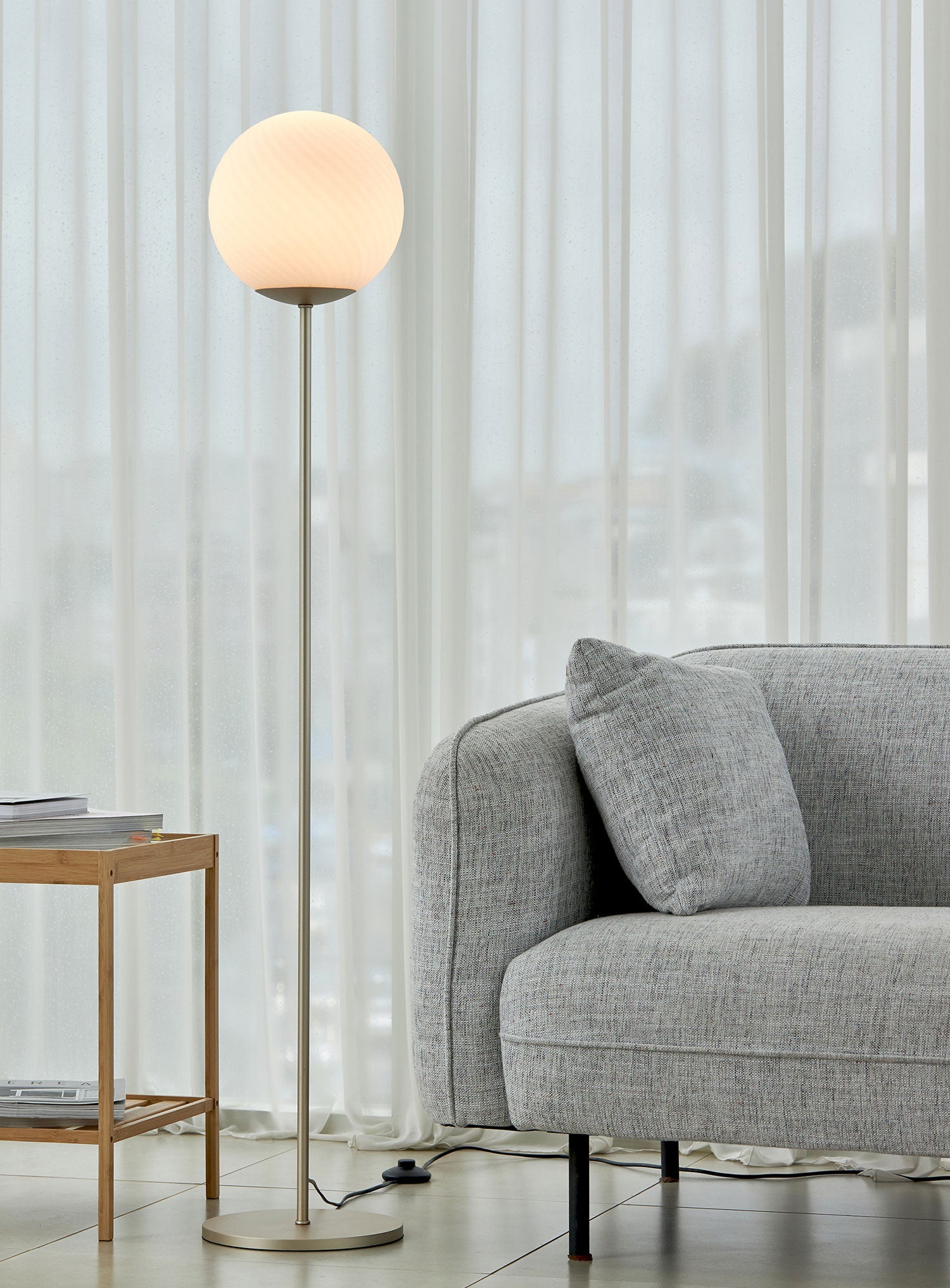 Toneido Floor Lamp