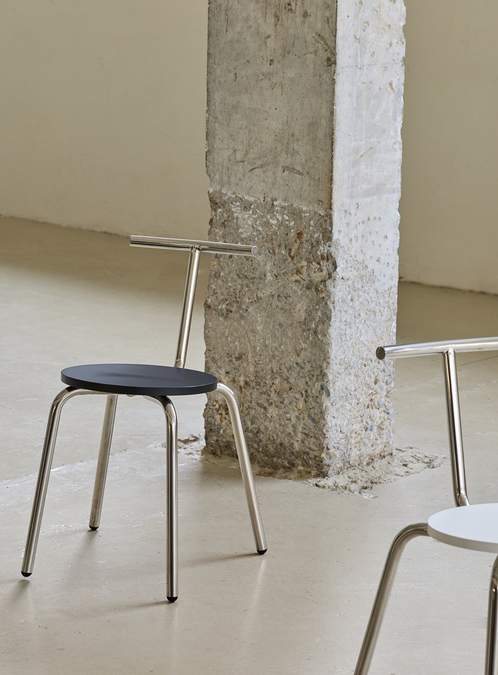 PEG Chair