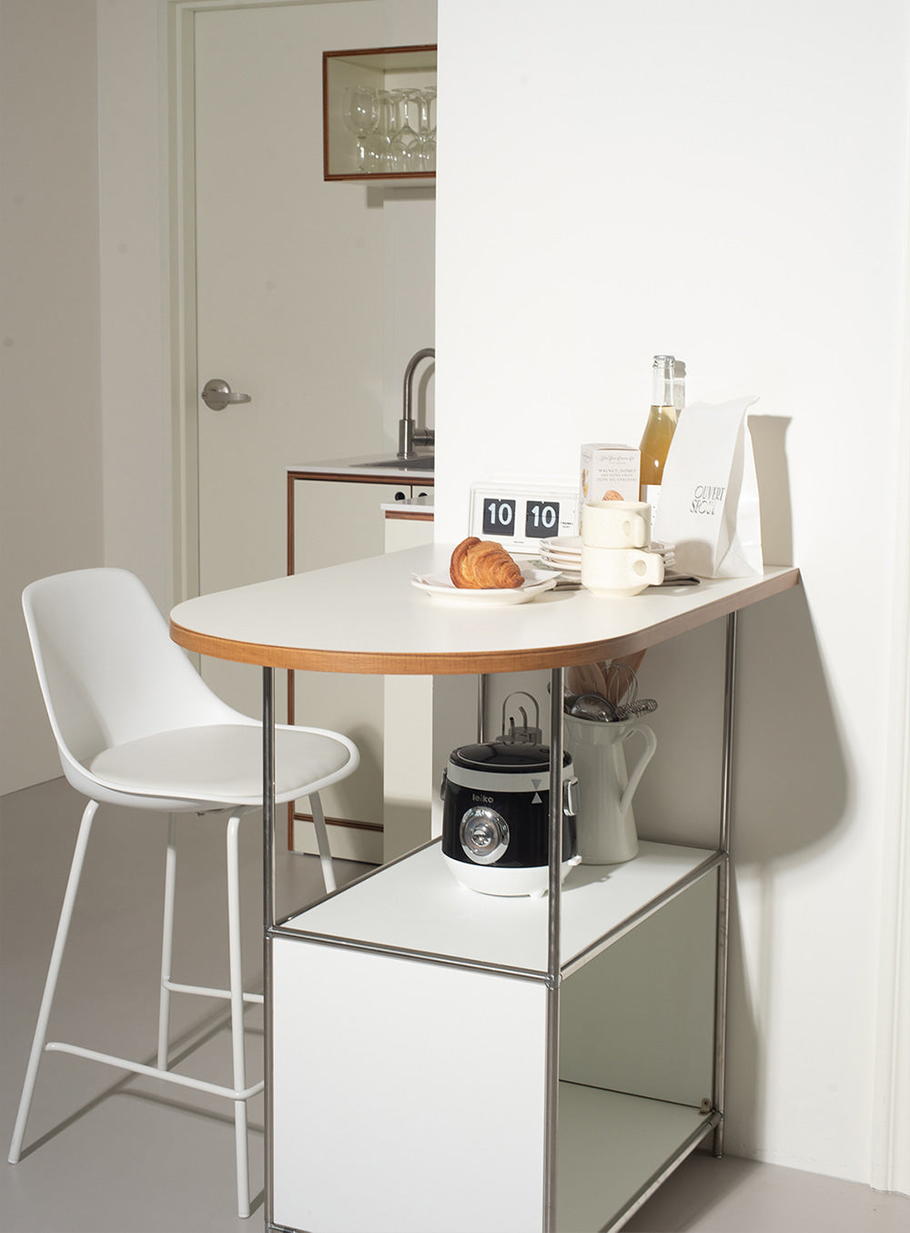 SSUM ISLAND TABLE Bandalhyeong