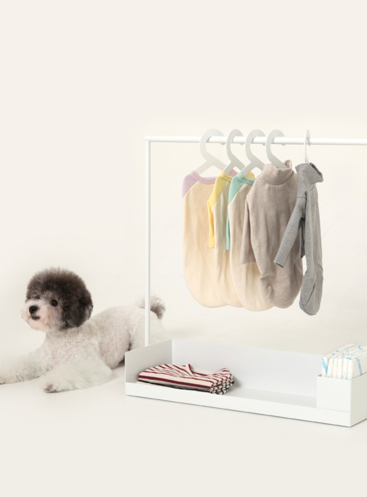 Square Clothes Rack 600