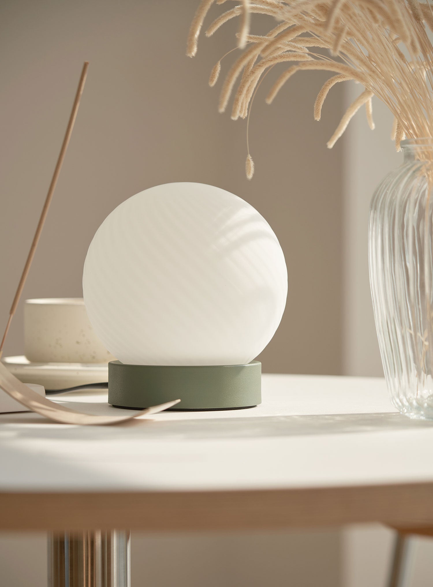 Toneido Table Lamp