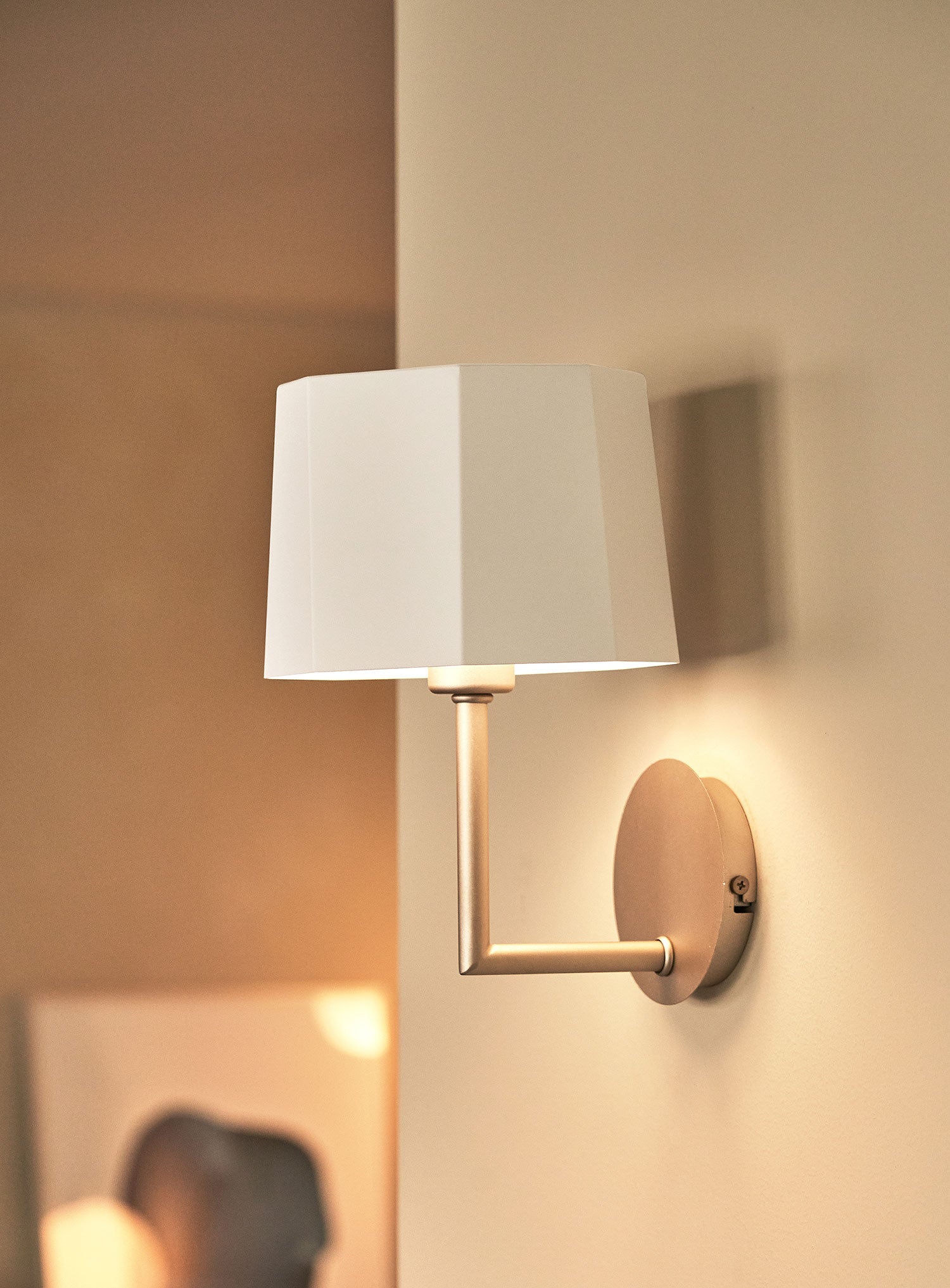88 Wall Lamp