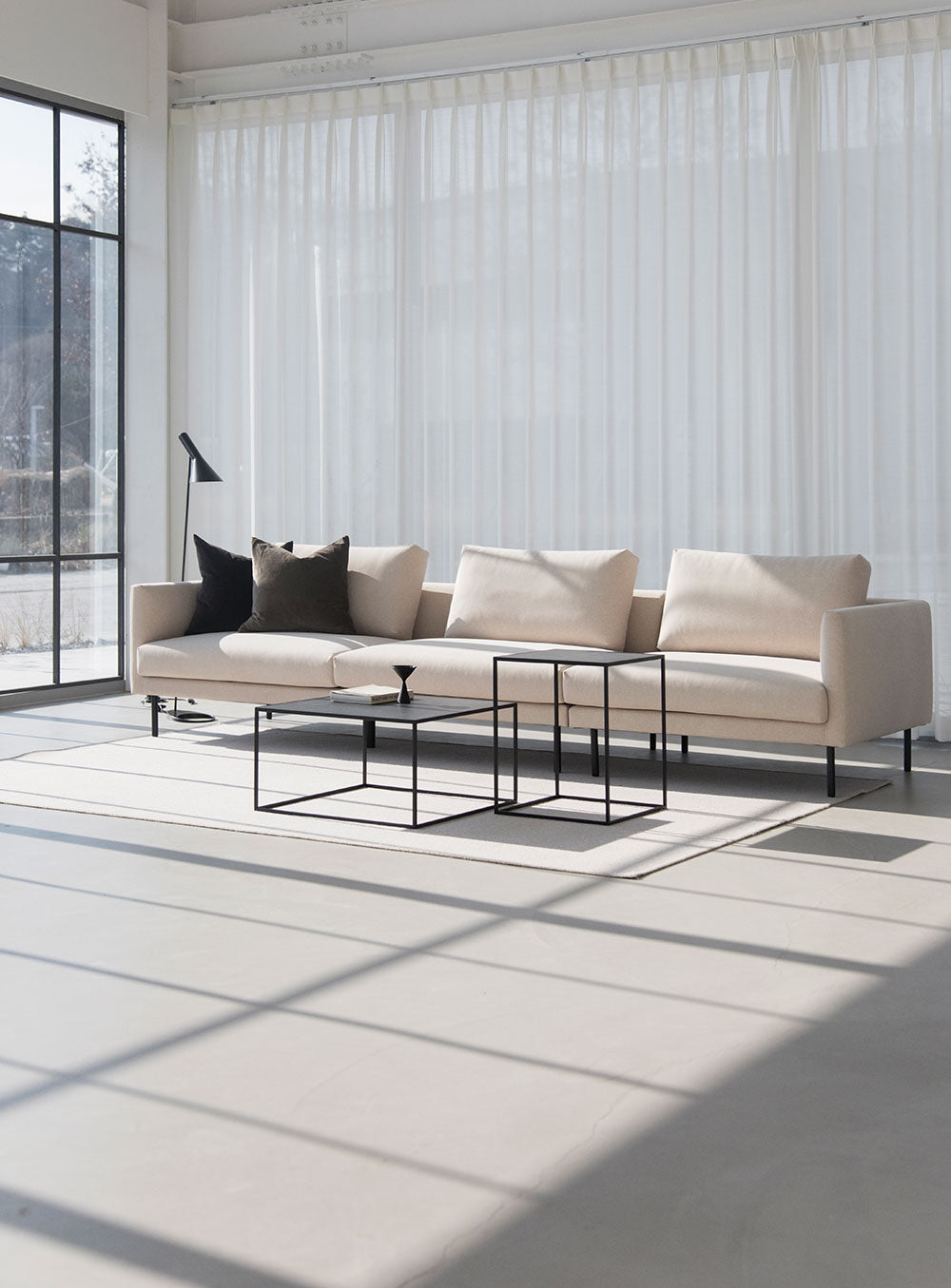 LINEAR SOFA WIDE