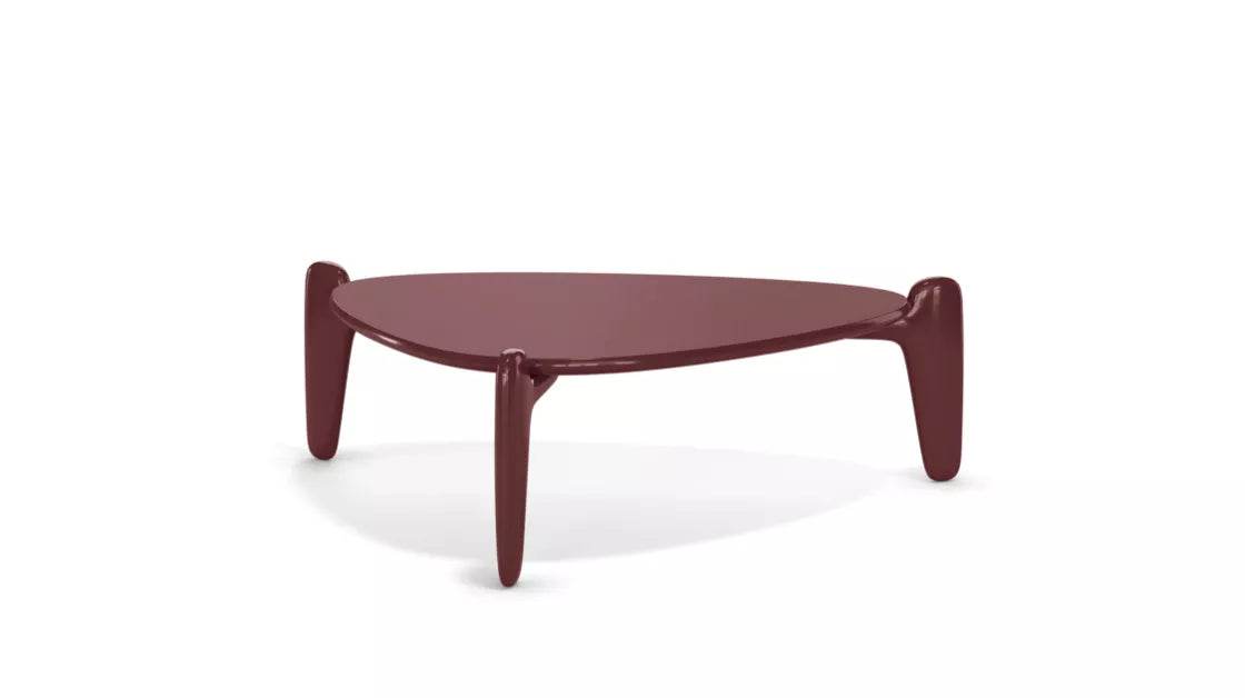 pulp | Triangular cocktail table