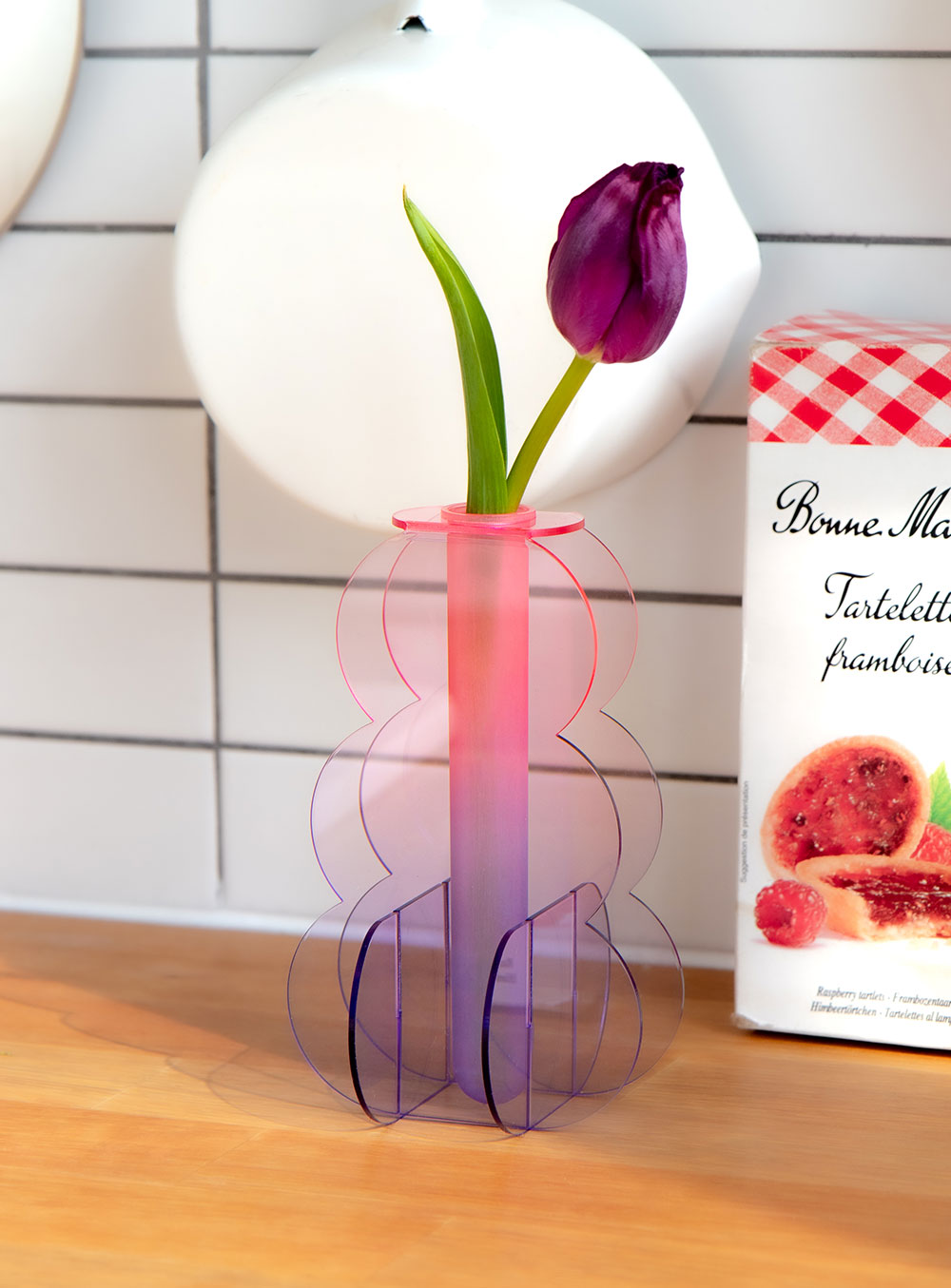Beobeul Acrylic Vase