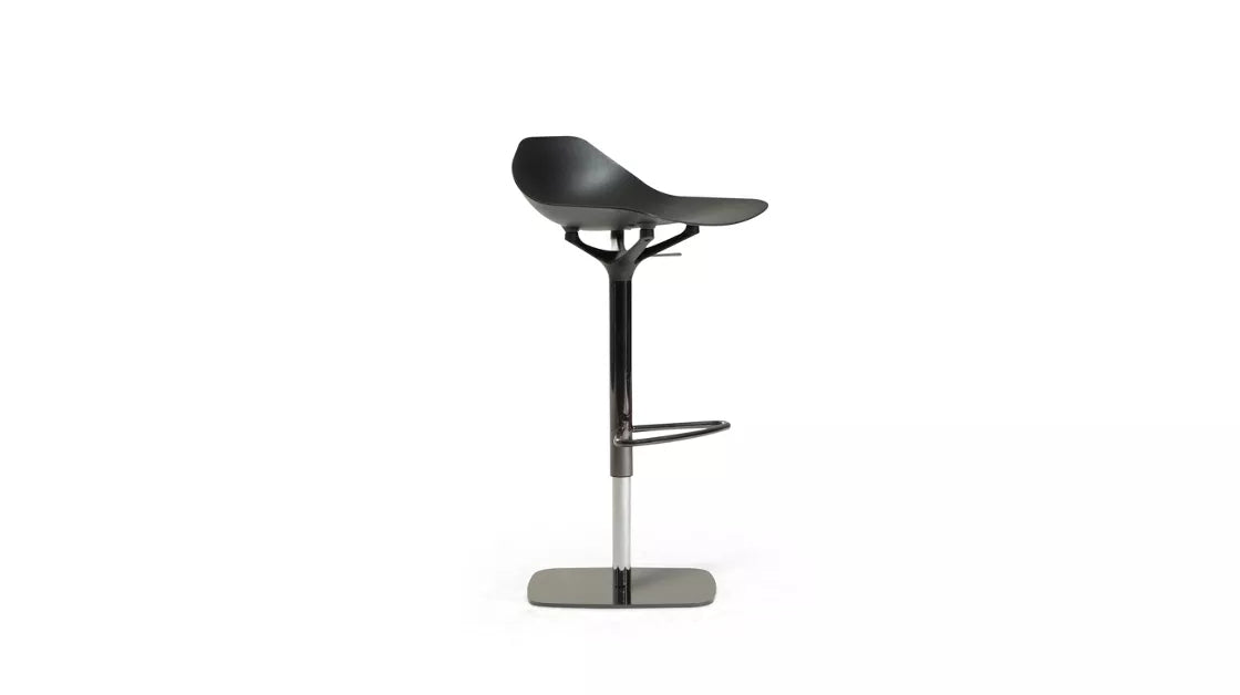 chistera | stool - lacquered shell, chrome-plated base