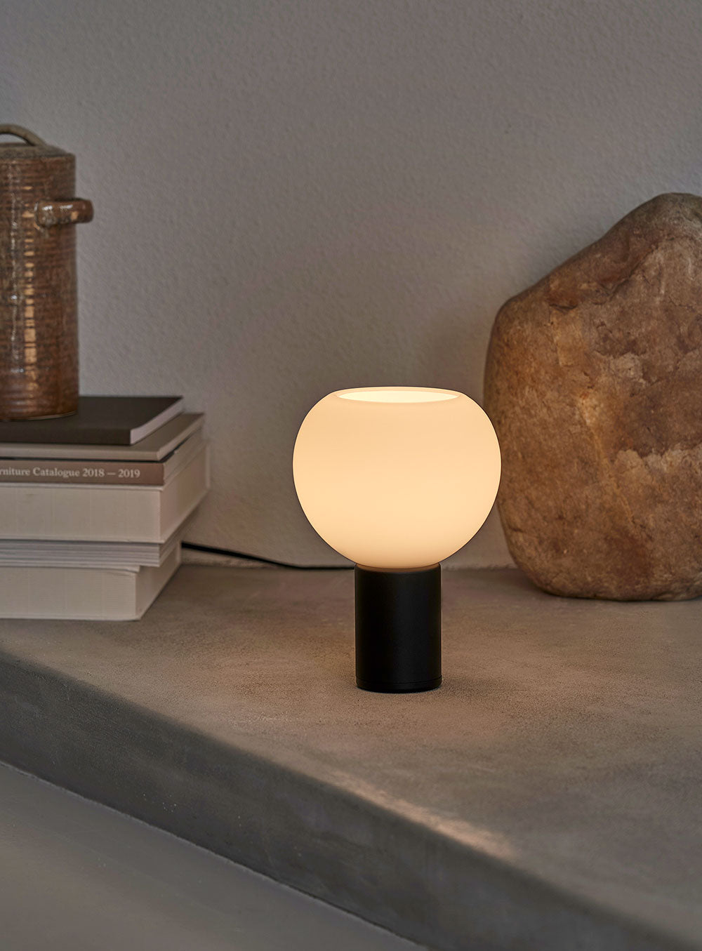 Manong Table Lamp
