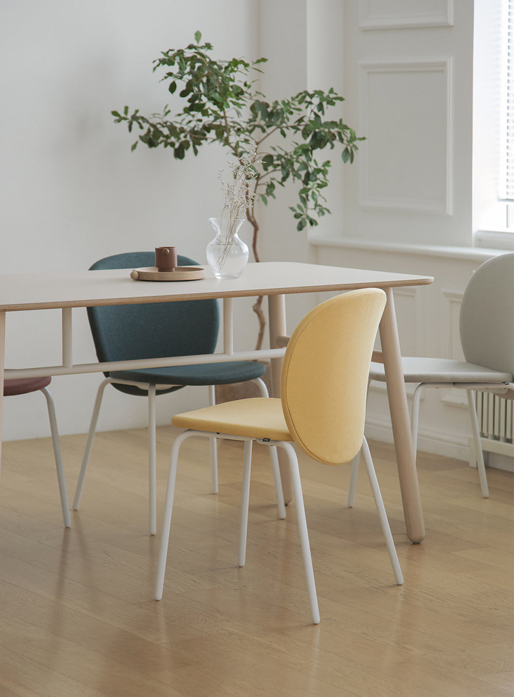 LEAF CHAIR / WHITE