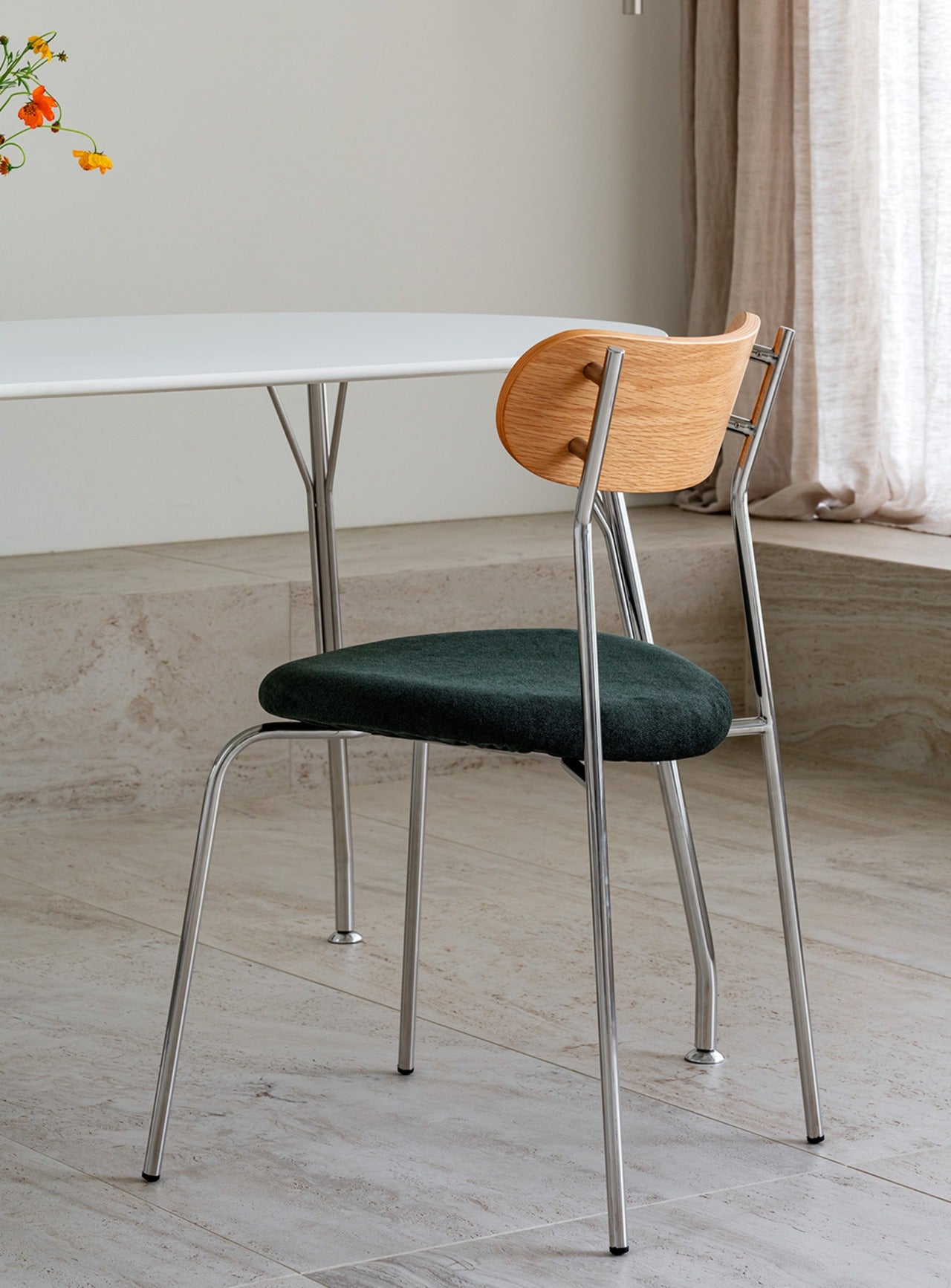 Prop Fabric Chair