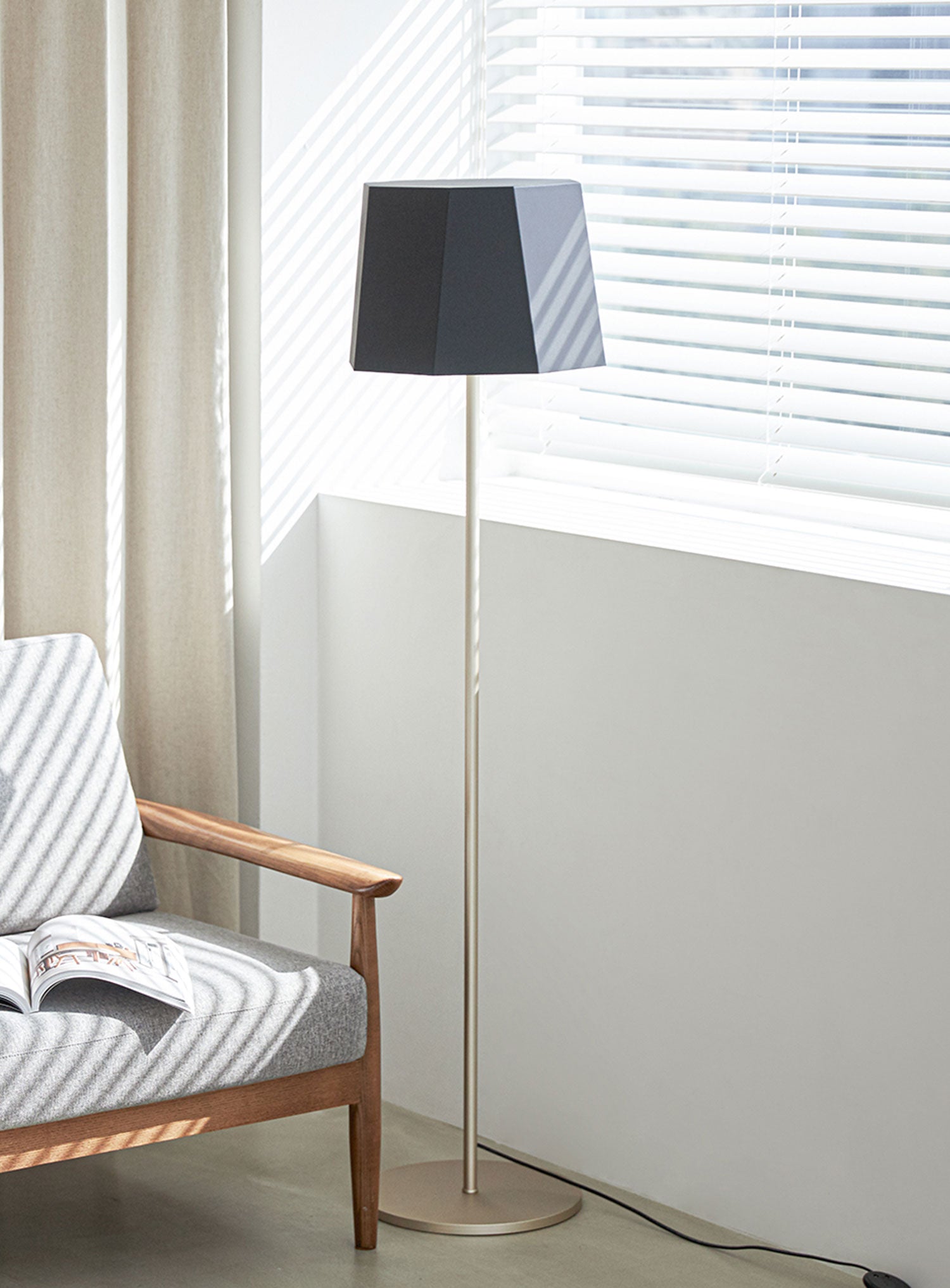 88 Floor Lamp