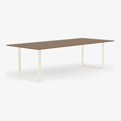 70/70 Table 255 - view 1
