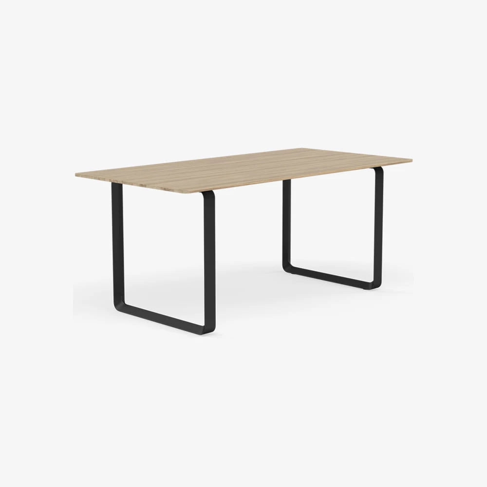 70/70 Table 170 - view 1