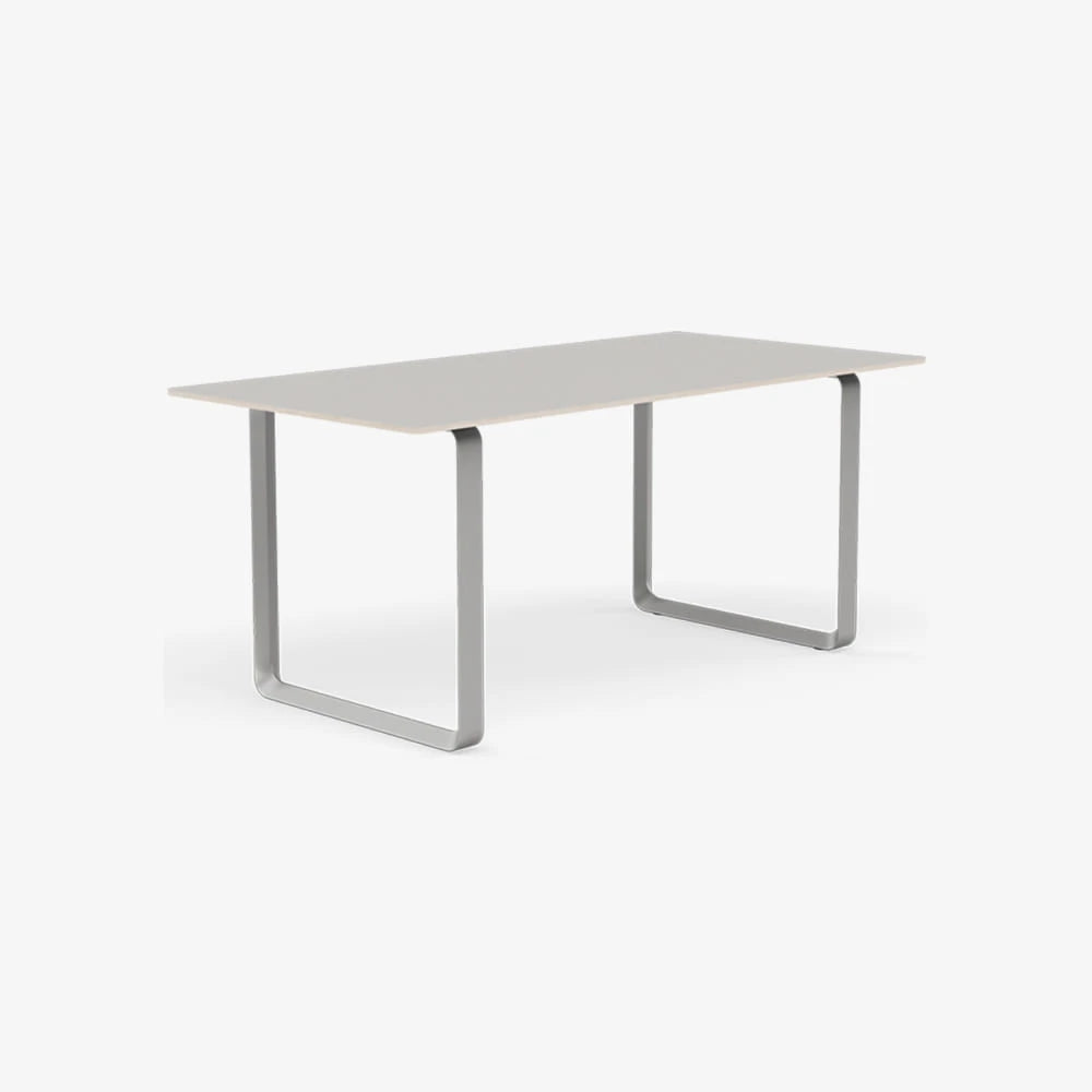 70/70 Table 170 - view 1