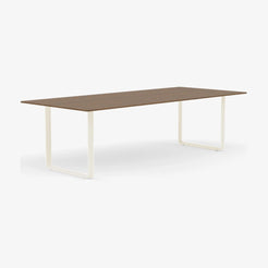 70/70 Table 255 - view 1