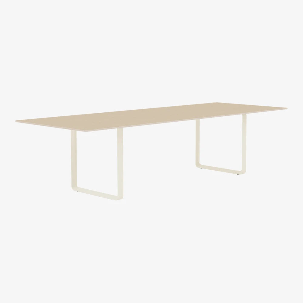70/70 Table 295 - view 1