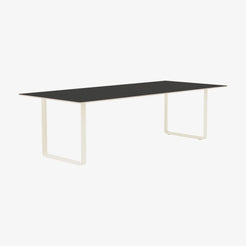 70/70 Table 255 - view 1