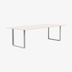 70/70 Table 255 - view 1