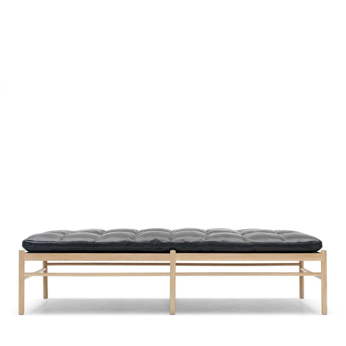 OW150 Daybed Oak Oil Leather-Thor 301 - view 1