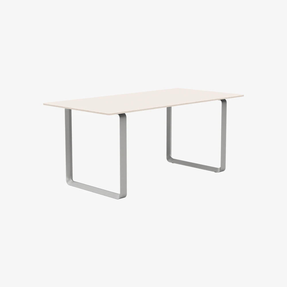 70/70 Table 170 - view 1