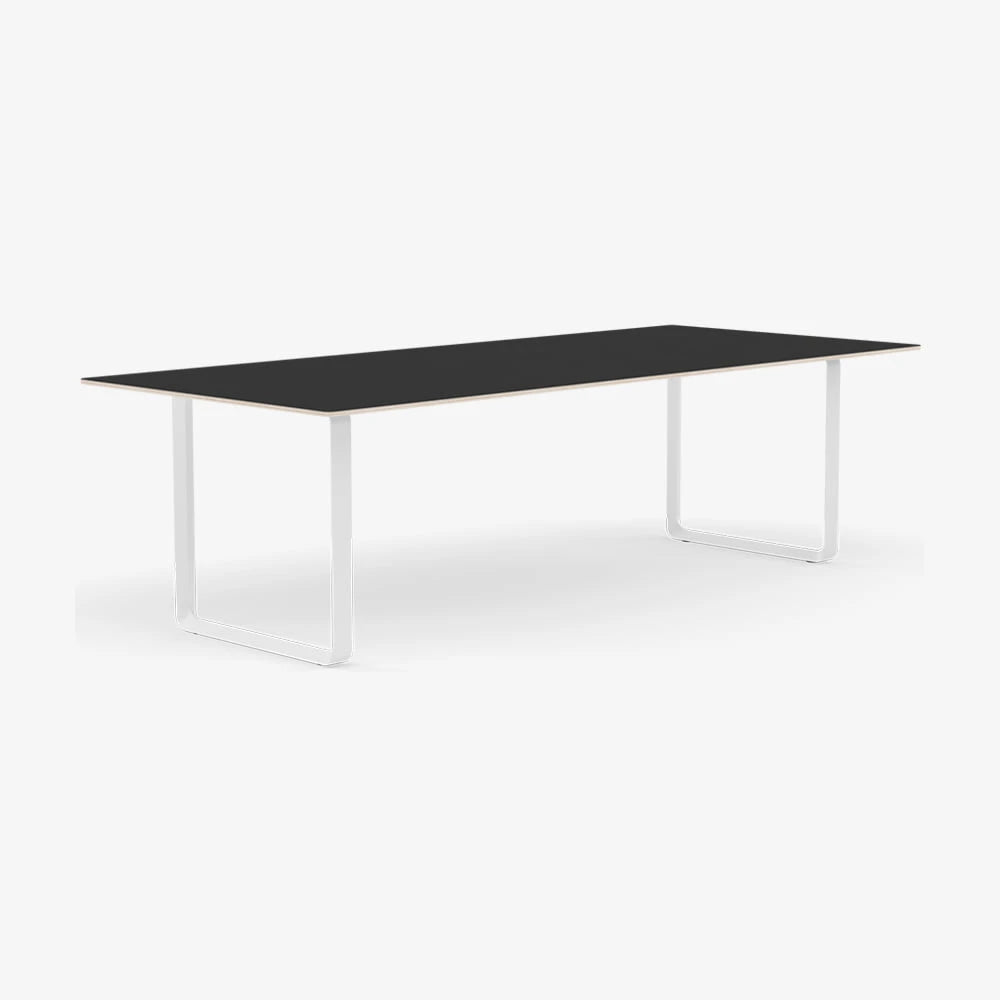 70/70 Table 255 - view 1