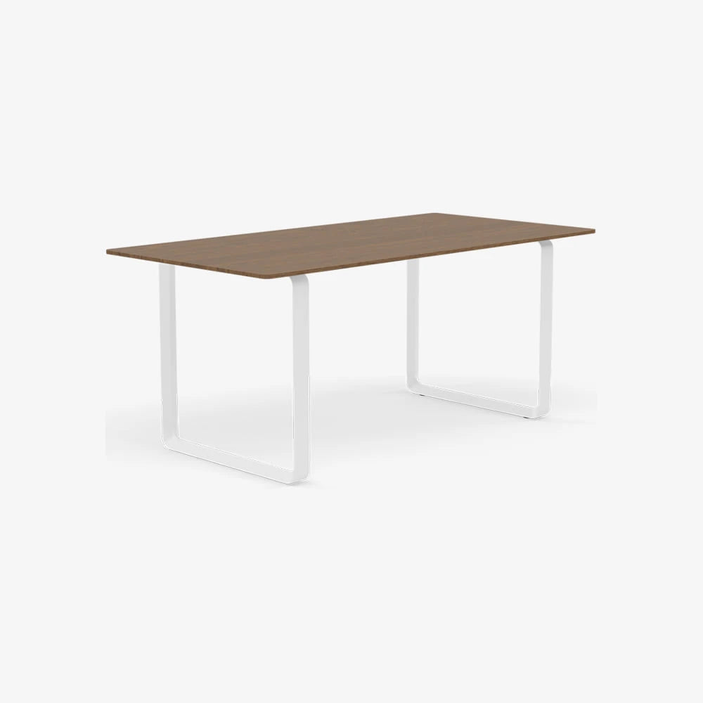 70/70 Table 170 - view 1