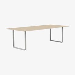 70/70 Table 255 - view 1