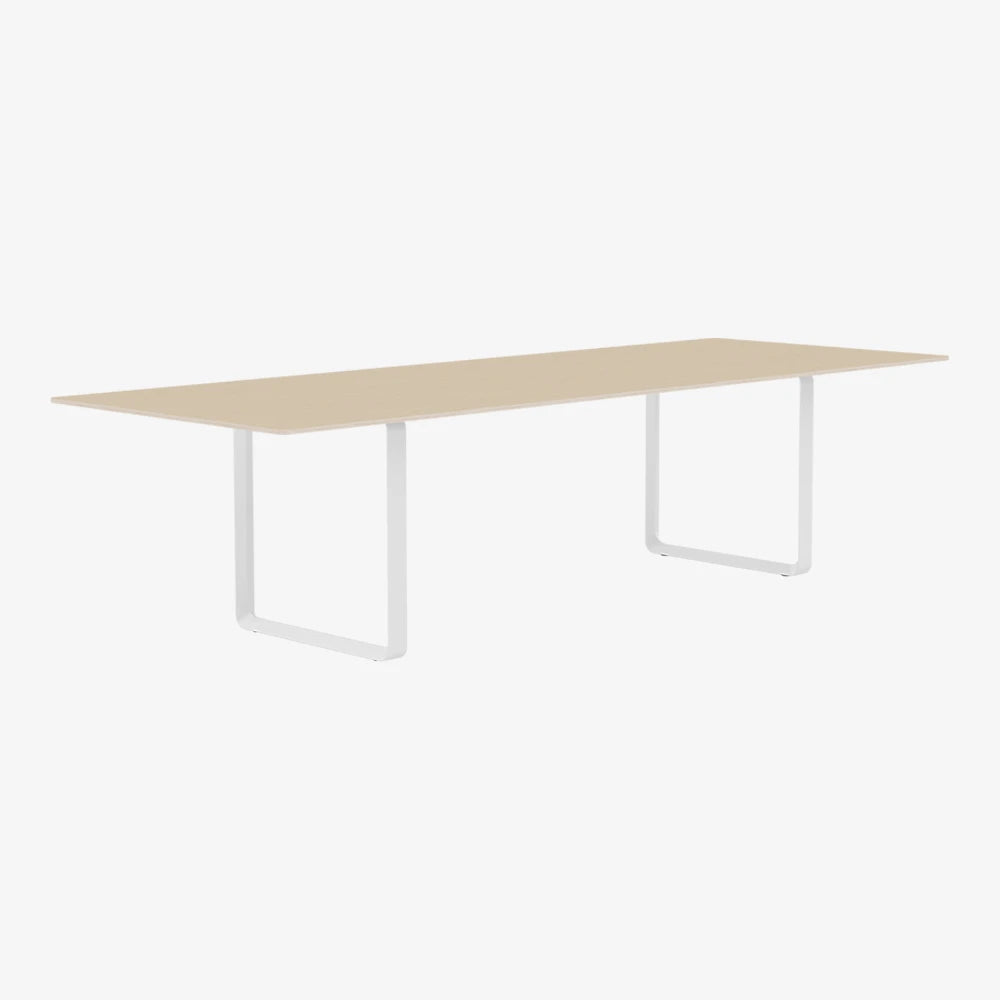 70/70 Table 295 - view 1