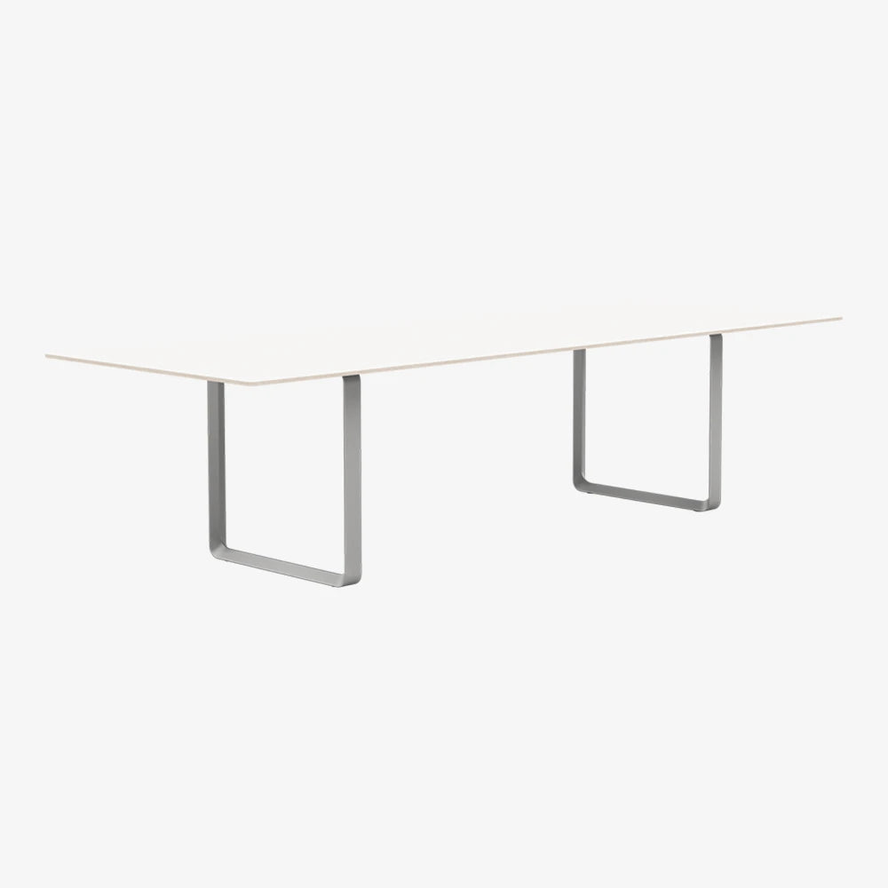 70/70 Table 295 - view 1