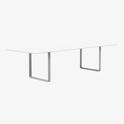 70/70 Table 295 - view 1