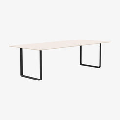 70/70 Table 225 - view 1