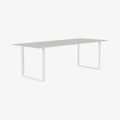 70/70 Table 225 - view 1