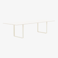 70/70 Table 295 - view 1