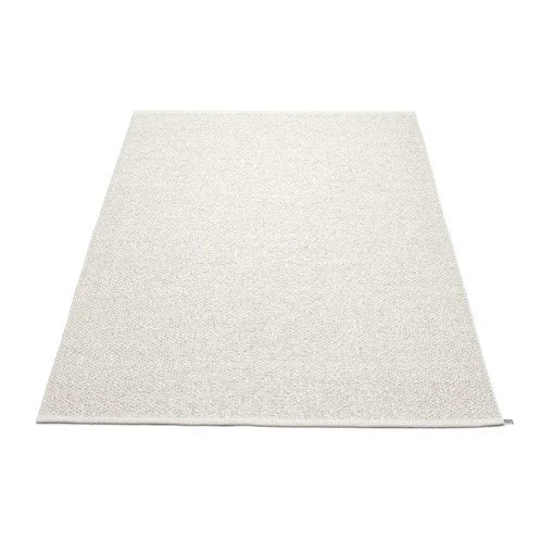 Svea Rug 180 x 260 cm - view 1