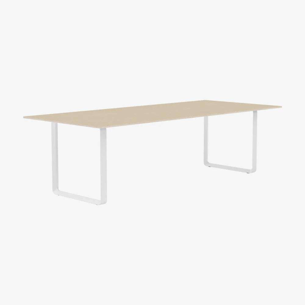 70/70 Table 255 - view 1