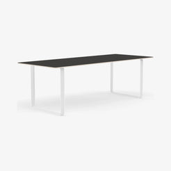 70/70 Table 225 - view 1