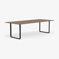 70/70 Table 255 - view 1