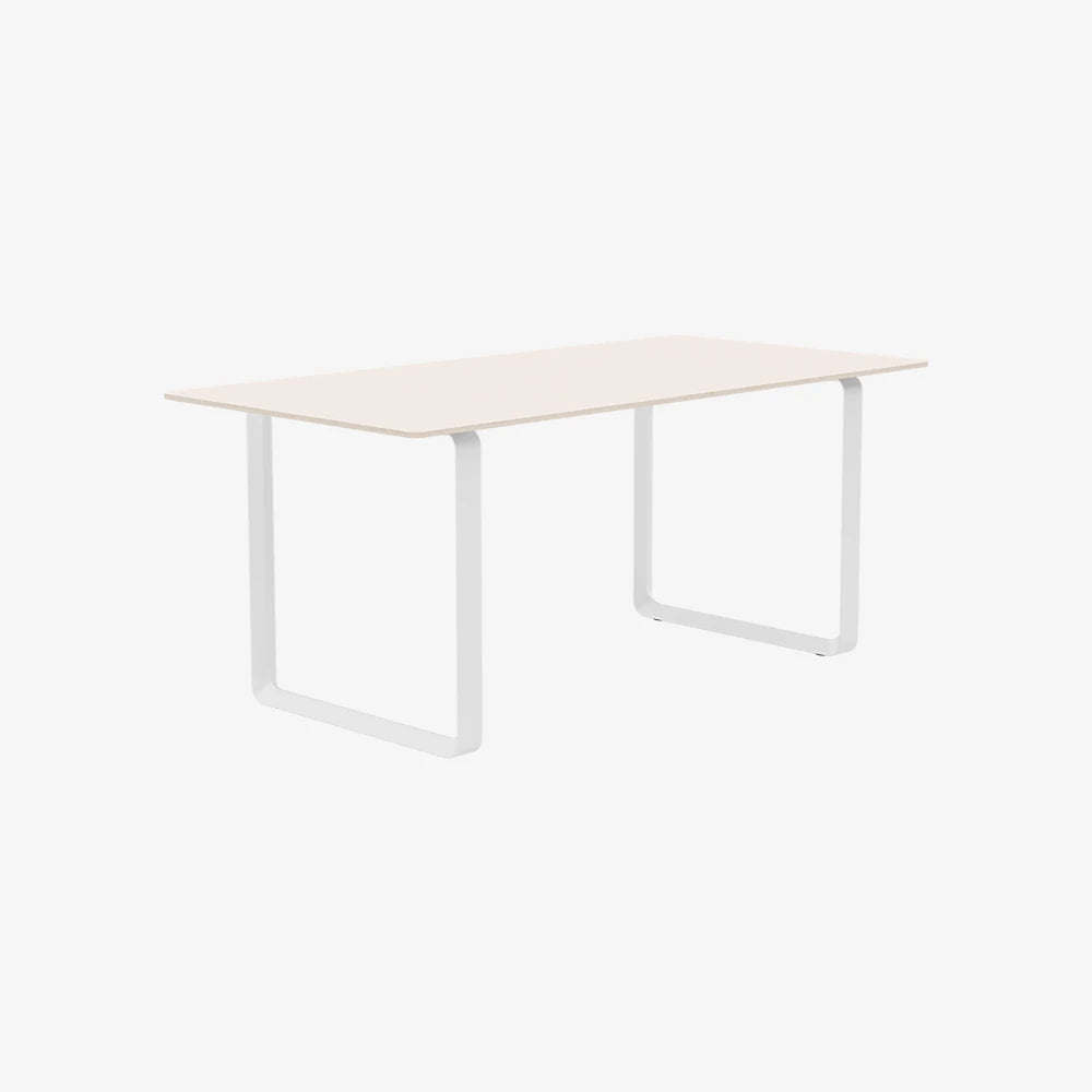70/70 Table 170 - view 1