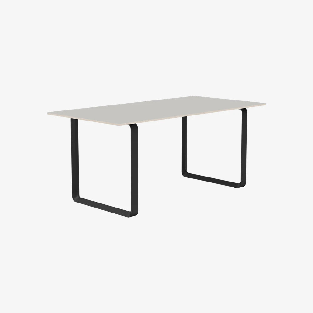70/70 Table 170 - view 1