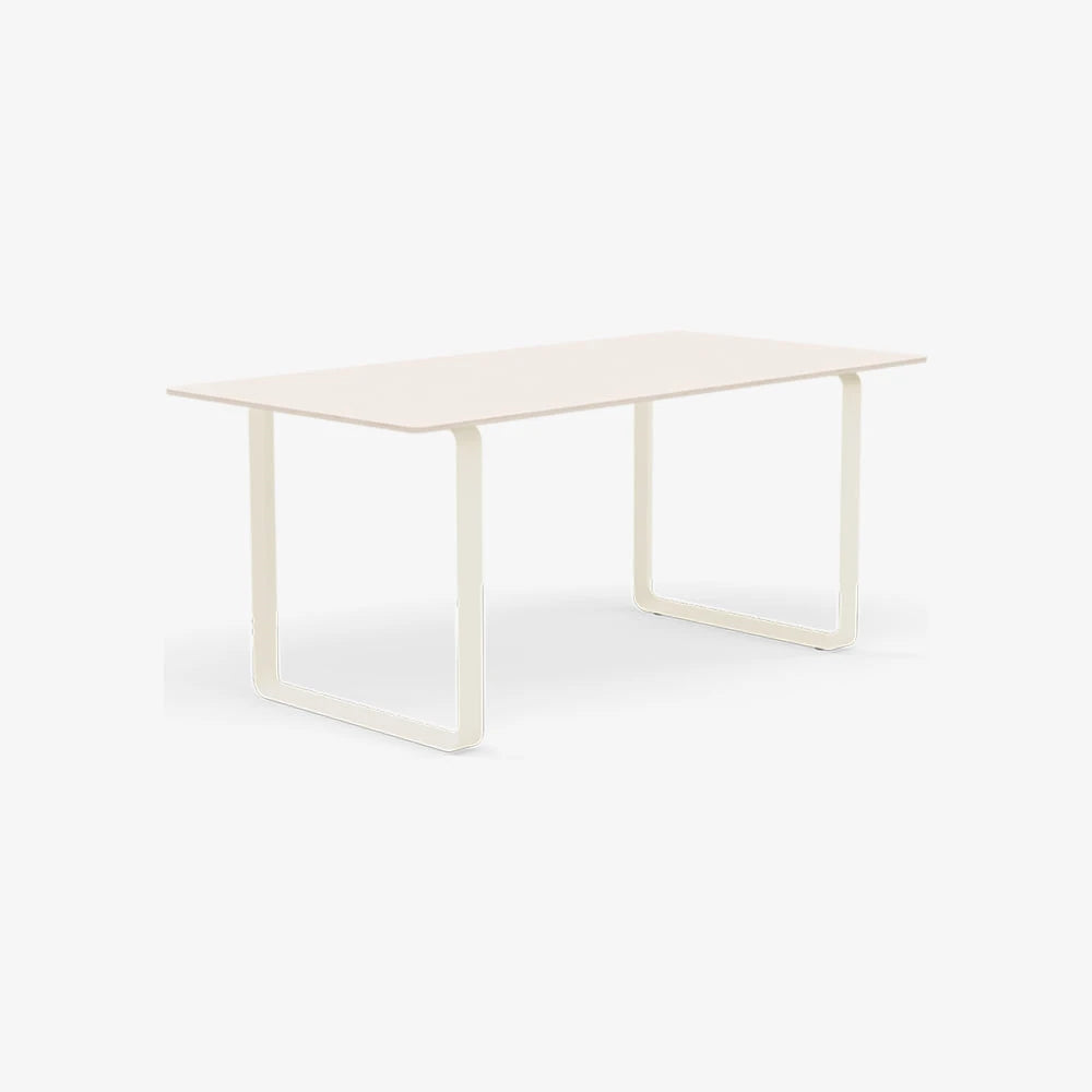 70/70 Table 170 - view 1