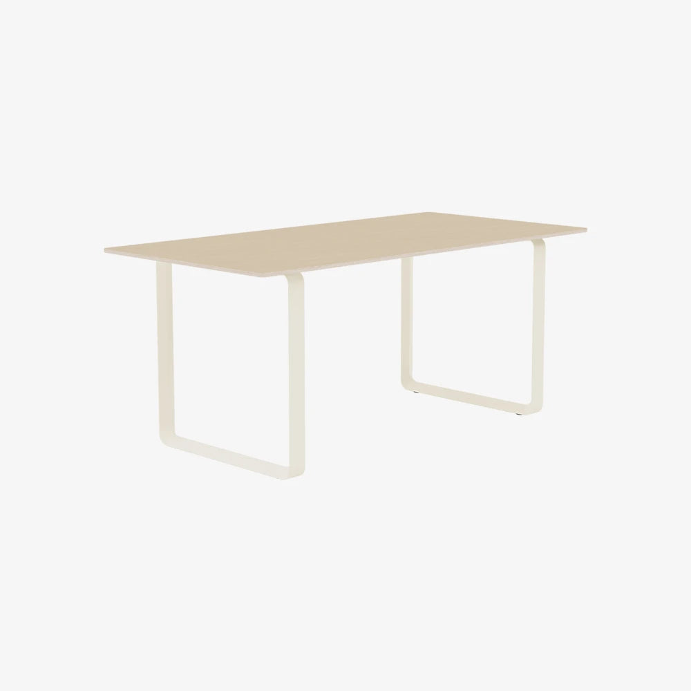 70/70 Table 170 - view 1