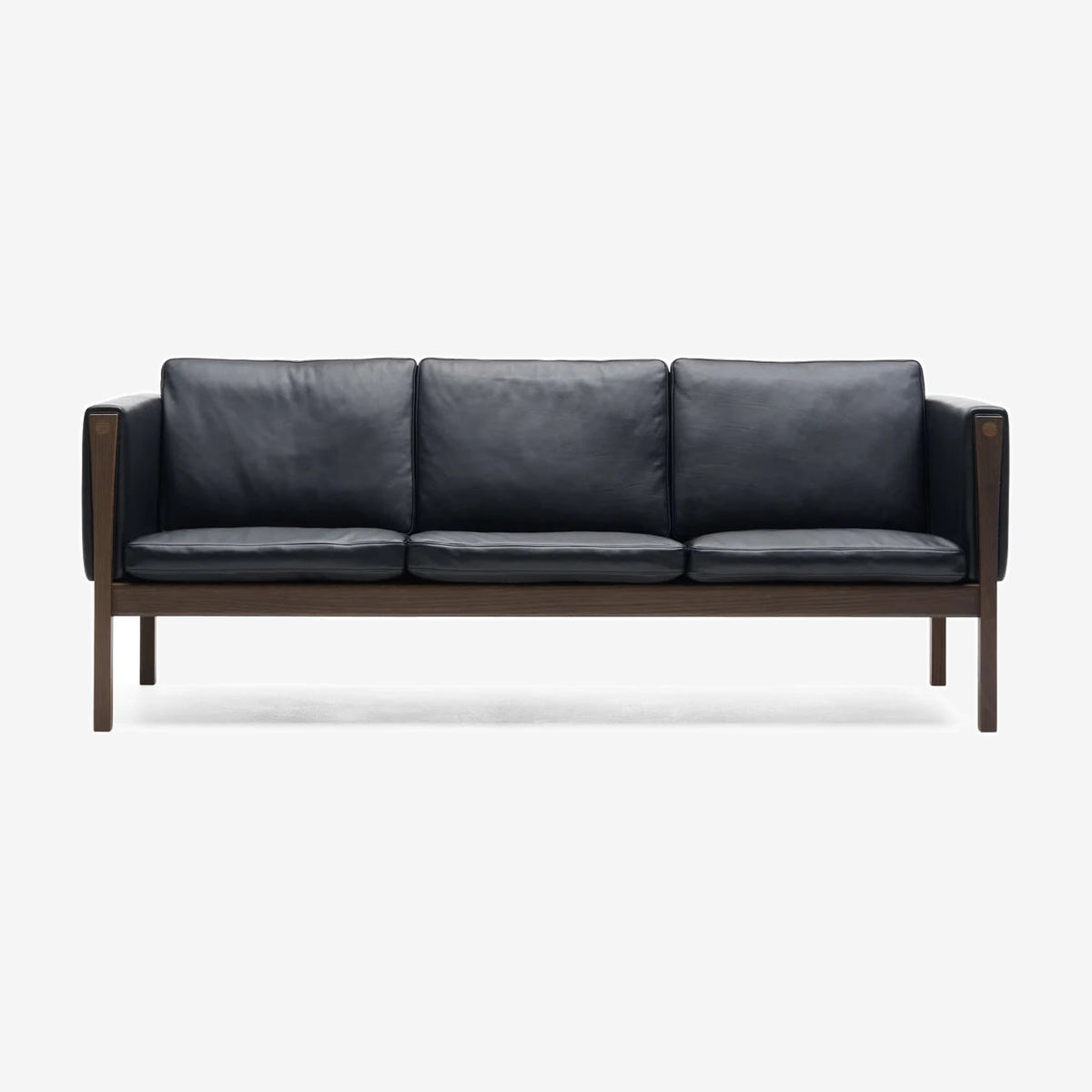 CH163 Sofa 3-seater Walnut Oil Leather-Thor 301