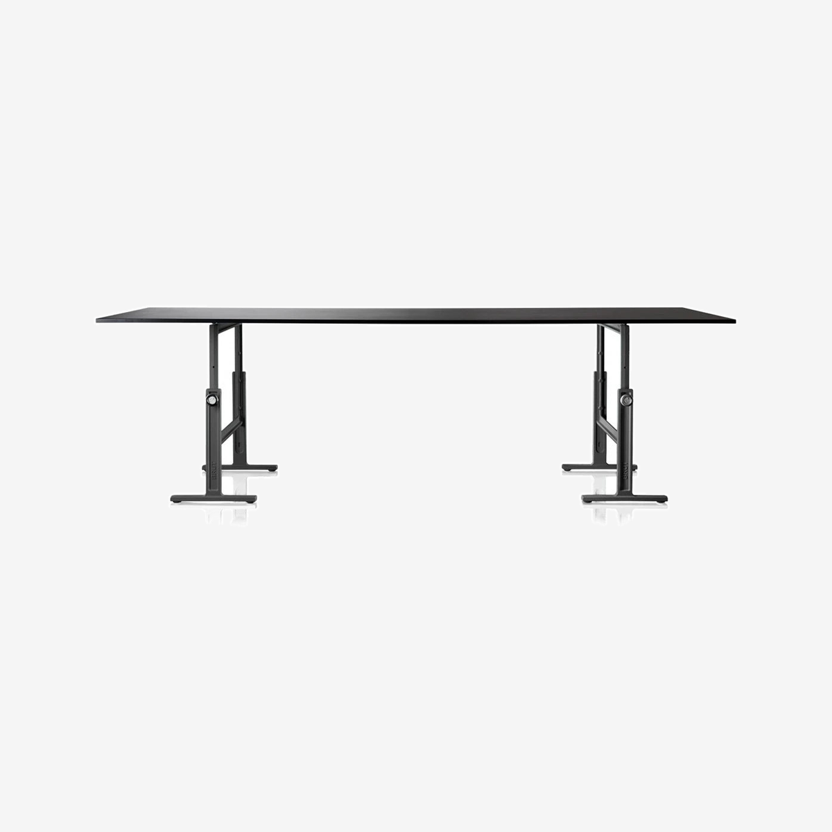 BRUT Table 290 Black Top-Anthracite Trestles
