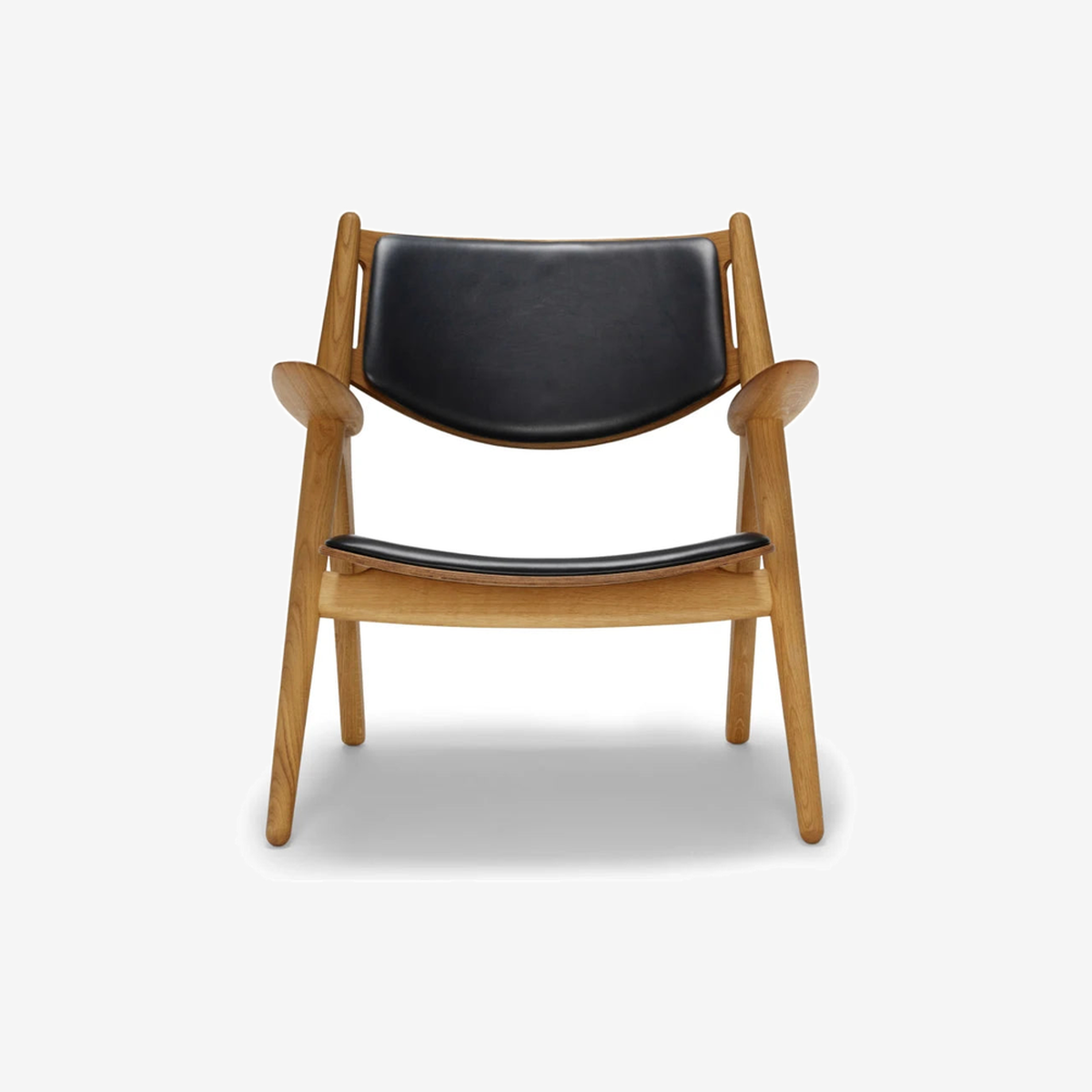 CH28P Laker Lounge Chair