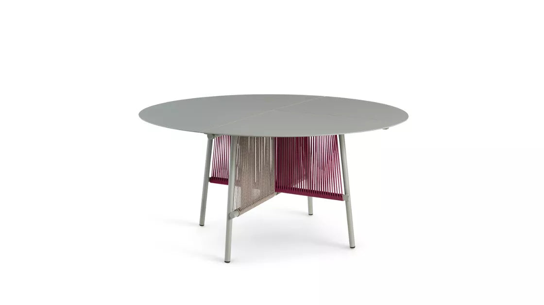 traveler corde | dining table