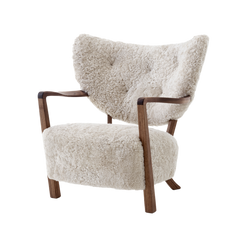 Wulff Lounge Chair Sheepskin - view 1